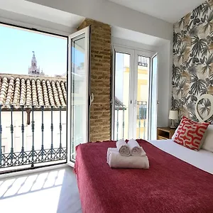 Reservaloen Mariano De Cavia Apartment